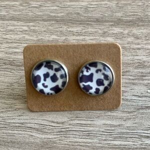 Cow print black/white round 12mm earring set new